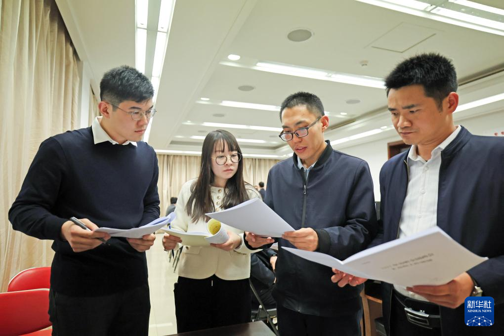 听民气 汇民智丨倾力打造沟通互换“直通车”，2025年旁听全国两会工作这样发展